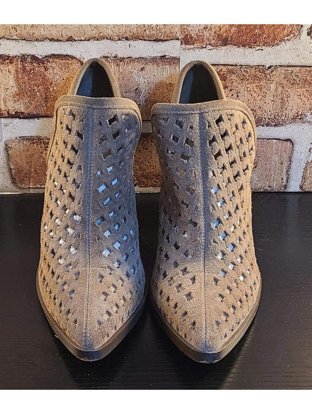 Vince Camuto Suede Heeled Cutout Ankle Boots Womens Sz US 6M EU 36.5 Taupe Shoes
